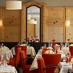 Alpenhaus فندق