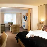 Hotel Alpenhaus 4*