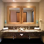فندق Alpenhaus كابرون