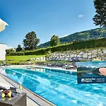 Alpenhaus فندق