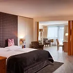 Alpenhaus 4* كابرون