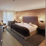 Alpenhaus Hotel 4*