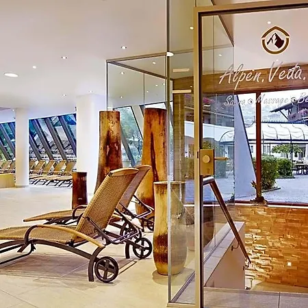 Alpenhaus Hotel