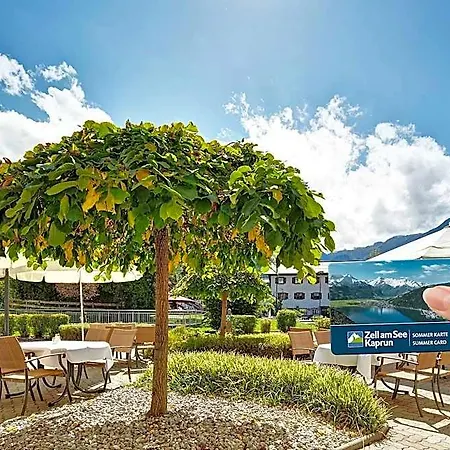 Hotel Alpenhaus 4*